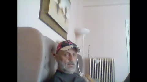 Snapshot of dumaeros77 chatting on December 17, 2024, 7:29 am Duma online show from December 17, 2024, 7:29 am