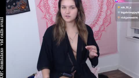 Snapshot of dumlala chatting on October 5, 2025, 3:16 am the only advantage you have over me is that u can kiss my ass and i cant online show from October 5, 2025, 3:16 am