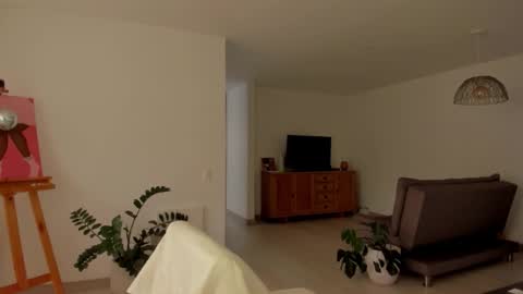 Snapshot of duna_du chatting on December 15, 2025, 4:55 pm My birthday is tomorrow November 30 online show from December 15, 2025, 4:55 pm