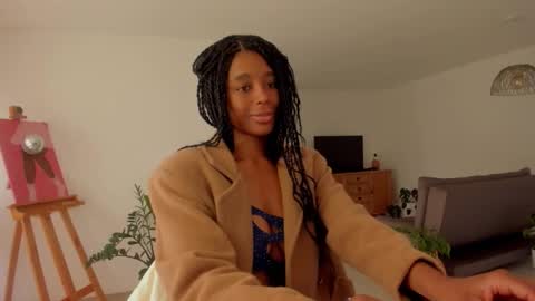 Snapshot of duna_du chatting on February 6, 2026, 5:27 pm My birthday is tomorrow November 30 online show from February 6, 2026, 5:27 pm