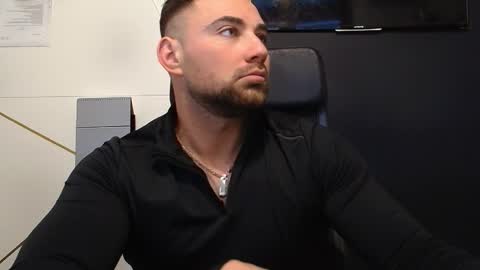 DuncanStone online show from November 22, 2025, 6:23 am