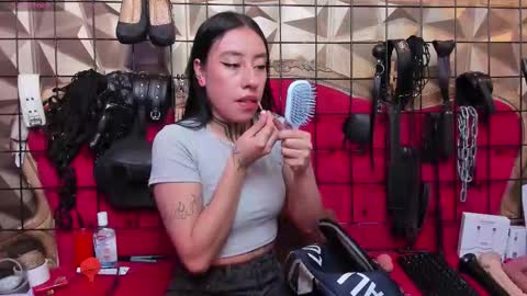 dunnadan_bms online show from November 8, 2025, 11:43 am