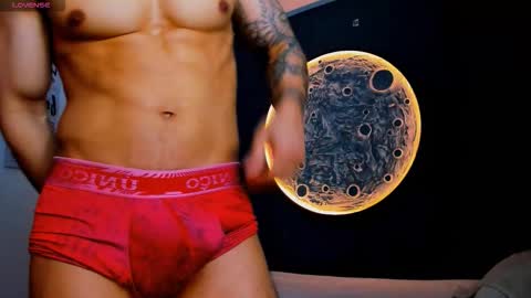 duran_dhikol1 online show from December 3, 2025, 3:03 am