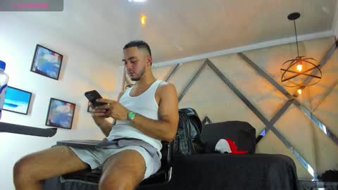 Snapshot of dusan_grey chatting on February 3, 2026, 4:21 am DUSAN GREY online show from February 3, 2026, 4:21 am