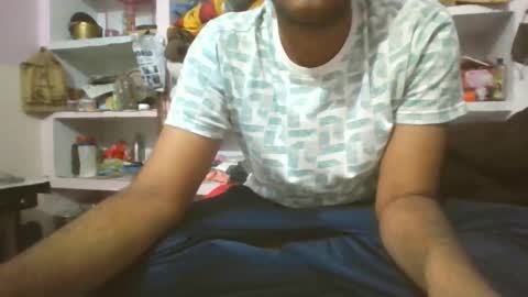 dusky_aarav online show from November 23, 2025, 11:43 am