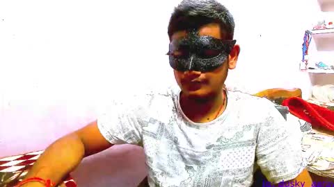 dusky_aarav online show from November 24, 2025, 5:51 am