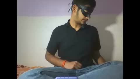 dusky_aarav online show from December 16, 2025, 11:10 pm