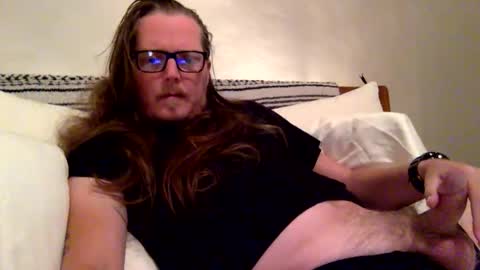 Snapshot of dustborn chatting on October 25, 2025, 6:54 am DUSTBORN online show from October 25, 2025, 6:54 am