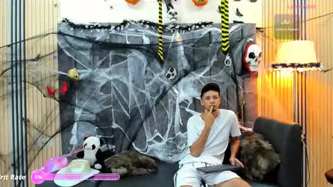 dustinandjordan online show from October 19, 2025, 4:57 am