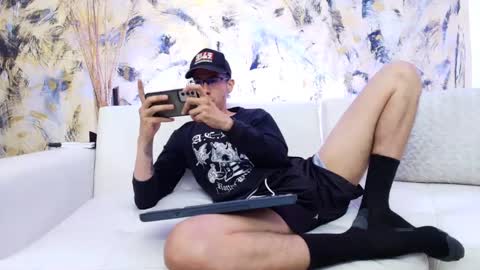 Snapshot of dustindollin_ chatting on January 11, 2025, 1:59 am Dustin Dollin online show from January 11, 2025, 1:59 am