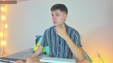 Snapshot of dustinlevine chatting on January 7, 2025, 11:58 am Dustin Levy online show from January 7, 2025, 11:58 am