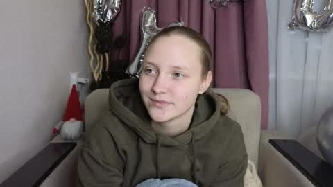 Snapshot of dustydeida chatting on February 27, 2026, 8:09 pm Jenny online show from February 27, 2026, 8:09 pm