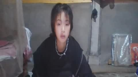 Snapshot of dusy_show chatting on January 9, 2026, 2:42 pm dusy_show online show from January 9, 2026, 2:42 pm