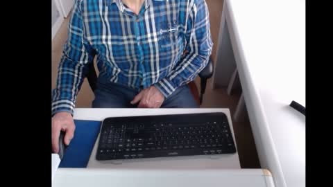 Snapshot of dutchpornking2 chatting on January 4, 2025, 8:39 am dutchpornking2 online show from January 4, 2025, 8:39 am