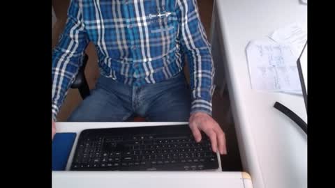 Snapshot of dutchpornking2 chatting on January 5, 2025, 11:37 am dutchpornking2 online show from January 5, 2025, 11:37 am