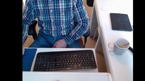 Snapshot of dutchpornking2 chatting on January 8, 2025, 8:49 am dutchpornking2 online show from January 8, 2025, 8:49 am