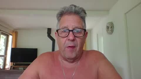 Snapshot of dutchsmooth chatting on May 5, 2026, 12:02 pm dutchsmooth online show from May 5, 2026, 12:02 pm