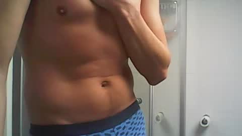 Snapshot of dutchtommy28 chatting on February 6, 2026, 2:31 pm Tommy online show from February 6, 2026, 2:31 pm