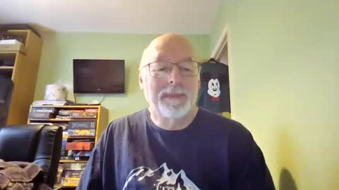 Snapshot of dutchunclejohn chatting on April 1, 2026, 1:41 pm DutchUncleJohn online show from April 1, 2026, 1:41 pm