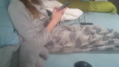 dv3nd3 online show from February 6, 2026, 11:46 am