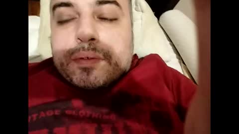 Snapshot of dwizziz chatting on April 18, 2026, 7:40 pm Ivan online show from April 18, 2026, 7:40 pm