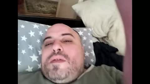 Snapshot of dwizziz chatting on May 15, 2026, 8:54 am Ivan online show from May 15, 2026, 8:54 am