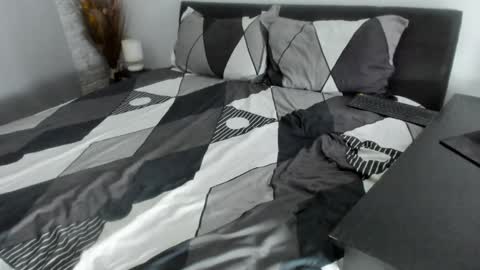 Dyanne online show from January 15, 2025, 7:01 pm