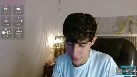 dyla_n18_ online show from December 13, 2025, 8:25 pm