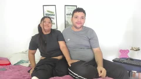 Snapshot of dylan_bonnie chatting on December 4, 2025, 3:21 pm dylan_bonnie online show from December 4, 2025, 3:21 pm