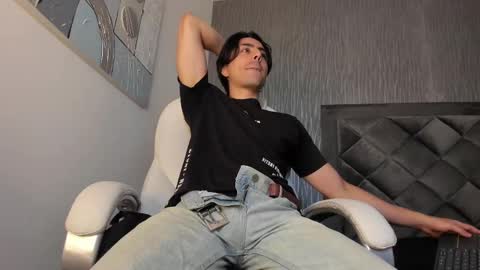 Snapshot of dylan_cross_ chatting on September 26, 2025, 11:14 am Dylan online show from September 26, 2025, 11:14 am