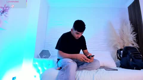 Snapshot of dylanbrownn_ chatting on April 28, 2026, 9:31 pm DYLAN online show from April 28, 2026, 9:31 pm