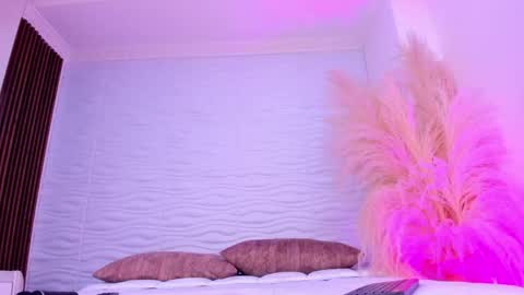 Snapshot of dylanbrownn_ chatting on May 22, 2026, 9:09 pm DYLAN online show from May 22, 2026, 9:09 pm