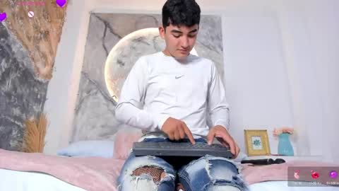 Snapshot of dylanbrownn_ chatting on May 28, 2026, 10:07 pm DYLAN online show from May 28, 2026, 10:07 pm