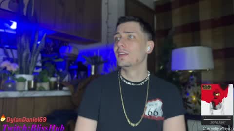 Dylan Daniel 7.8 online show from December 24, 2024, 11:33 pm