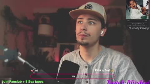 Dylan Daniel 7.8 online show from March 10, 2025, 1:21 pm