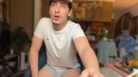 Dylan Daniel 7.8 online show from October 13, 2025, 7:36 pm