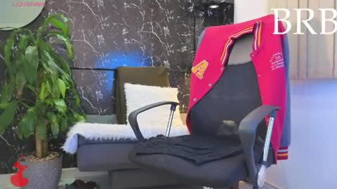 D Y L A N online show from May 16, 2026, 6:43 am