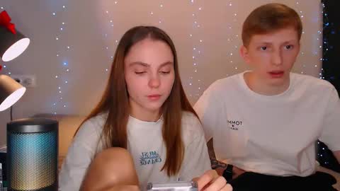 Snapshot of dyrinda chatting on December 17, 2024, 7:18 am Julia and Dima online show from December 17, 2024, 7:18 am