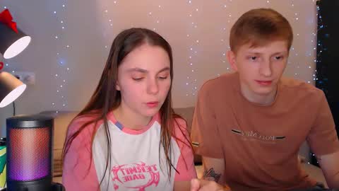 Snapshot of dyrinda chatting on December 17, 2024, 8:54 pm Julia and Dima online show from December 17, 2024, 8:54 pm