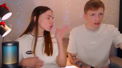 Snapshot of dyrinda chatting on January 22, 2025, 10:59 pm Julia and Dima online show from January 22, 2025, 10:59 pm