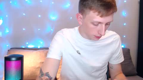 Snapshot of dyrinda chatting on September 11, 2025, 11:27 pm Julia and Dima online show from September 11, 2025, 11:27 pm