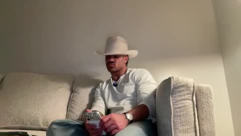 Snapshot of e13ven11 chatting on February 12, 2026, 4:40 am Formally known as Virus of Life online show from February 12, 2026, 4:40 am