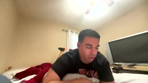 Snapshot of e_lord26 chatting on January 6, 2026, 3:27 pm e_lord26 online show from January 6, 2026, 3:27 pm