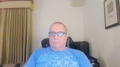 Snapshot of e_rectiom chatting on January 12, 2025, 12:18 am Mr Wonderful online show from January 12, 2025, 12:18 am