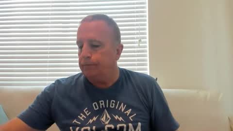 Snapshot of e_rectiom chatting on November 2, 2025, 10:34 pm Mr Wonderful online show from November 2, 2025, 10:34 pm