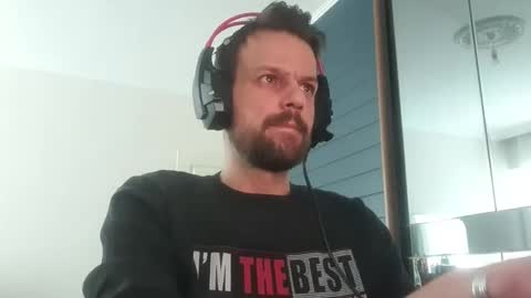 Snapshot of eaglecrm chatting on November 8, 2025, 9:31 am eaglecrm online show from November 8, 2025, 9:31 am