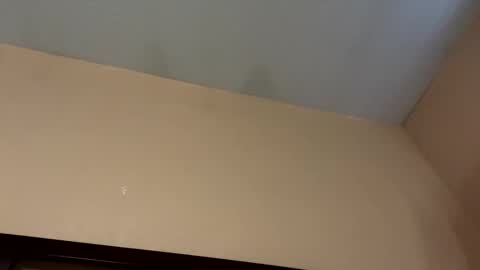 earl3232 online show from April 16, 2026, 3:46 pm