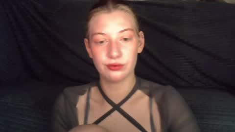 Snapshot of earn_my_lily chatting on May 14, 2026, 9:05 am Lily online show from May 14, 2026, 9:05 am