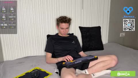 Snapshot of eaton_ chatting on January 15, 2026, 6:11 pm eaton_ online show from January 15, 2026, 6:11 pm