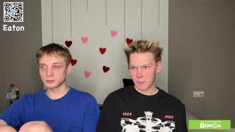 Snapshot of eaton_ chatting on March 8, 2026, 4:44 pm eaton_ online show from March 8, 2026, 4:44 pm